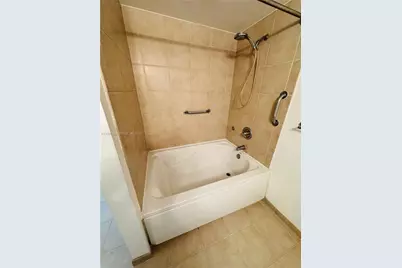 19501 W Country Club Dr #1006, Aventura, FL 33180 - Photo 8