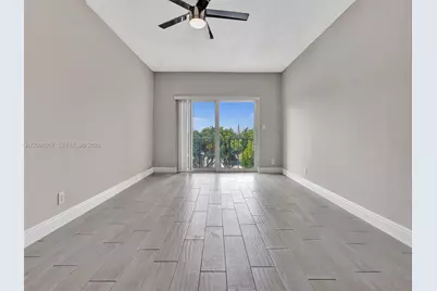 400 N Riverside Dr #303, Pompano Beach, FL 33062 - Photo 10