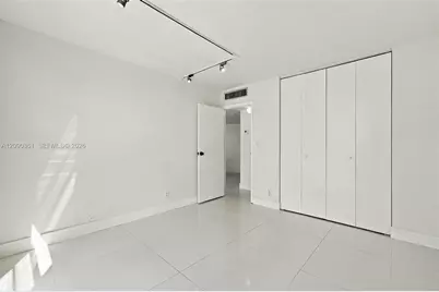 3475 N Country Club Dr #502, Aventura, FL 33180 - Photo 18