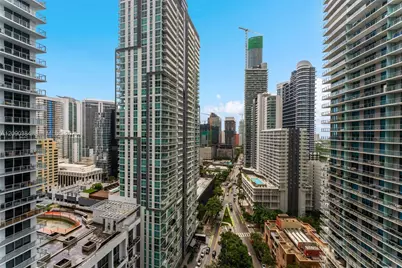 1000 Brickell Plz #2401, Miami, FL 33131 - Photo 24