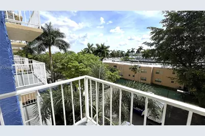 4550 NW 9 St #406E, Miami, FL 33126 - Photo 10