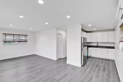 1341 NW 75th St, Miami, FL 33147 - Photo 4
