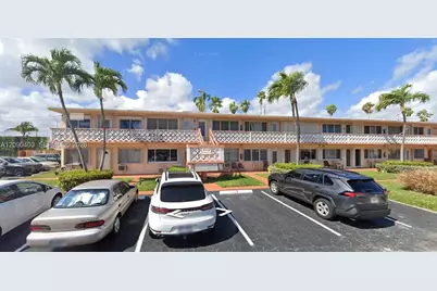 920 SW 11th Ave #9D, Hallandale Beach, FL 33009 - Photo 1