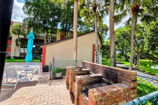 2212 S Cypress Bend Dr, Pompano Beach, FL 33069 - Photo 22