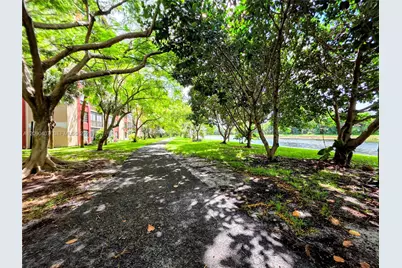 2212 S Cypress Bend Dr #301, Pompano Beach, FL 33069 - Photo 24