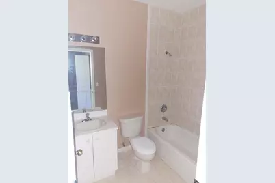 2720 NE 3rd Dr #202, Homestead, FL 33033 - Photo 8