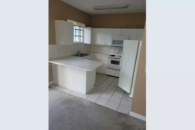 2720 NE 3rd Dr #202, Homestead, FL 33033 - Photo 2
