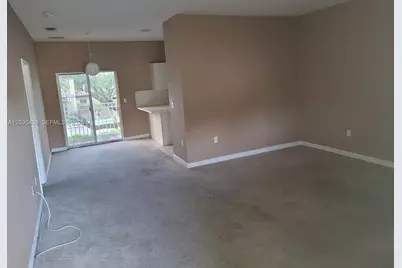 2720 NE 3rd Dr #202, Homestead, FL 33033 - Photo 1