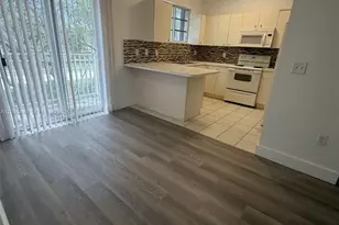 2720 NE 3rd Dr, Homestead, FL 33033 - Photo 1