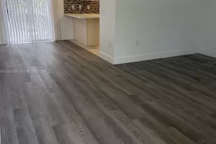 2720 NE 3rd Dr, Homestead, FL 33033 - Photo 2