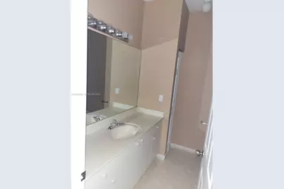 2720 NE 3rd Dr #202, Homestead, FL 33033 - Photo 6
