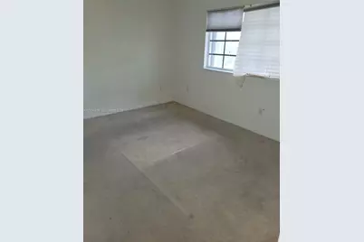 2720 NE 3rd Dr #202, Homestead, FL 33033 - Photo 4