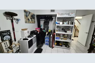 1441 W Fairway Rd, Pembroke Pines, FL 33026 - Photo 6