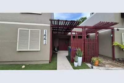 1441 W Fairway Rd, Pembroke Pines, FL 33026 - Photo 1