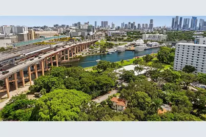 931 NW 14th Ct, Miami, FL 33125 - Photo 24
