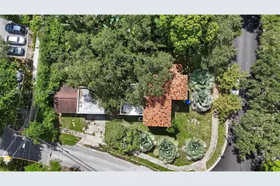 931 NW 14th Ct, Miami, FL 33125 - Photo 2