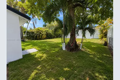 7239 NW 3rd St, Miami, FL 33126 - Photo 38