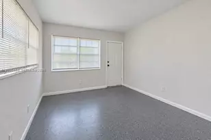 180 NW 9th St, Homestead, FL 33030 - Photo 6