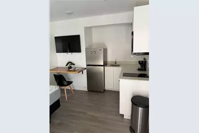 910 SW 8th Ave #B, Miami, FL 33130 - Photo 1