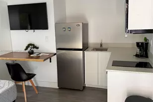 910 SW 8th Ave, Miami, FL 33130 - Photo 1