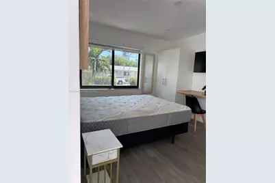 910 SW 8th Ave #B, Miami, FL 33130 - Photo 4