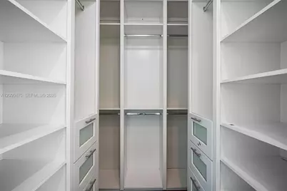 900 Brickell Key Blvd #2504, Miami, FL 33131 - Photo 16
