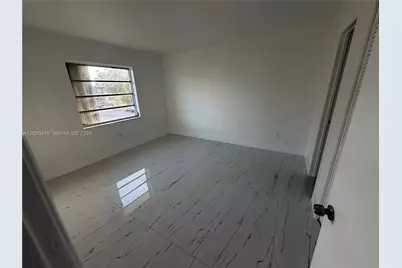 1760 W 42nd St #1760, Hialeah, FL 33012 - Photo 8