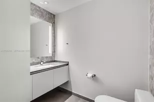 88 SW 7th St, Miami, FL 33130 - Photo 20