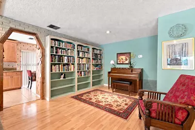 521 NW 78th Way, Plantation, FL 33324 - Photo 16