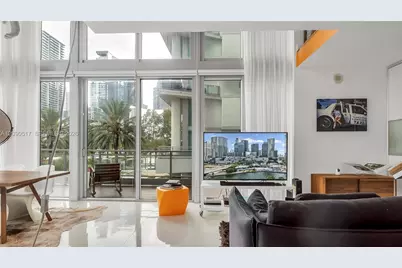 90 SW 3rd St #308, Miami, FL 33130 - Photo 10