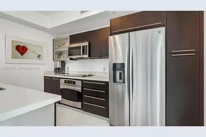 90 SW 3rd St #308, Miami, FL 33130 - Photo 12