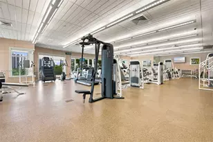 19900 E Country Club Dr, Aventura, FL 33180 - Photo 22