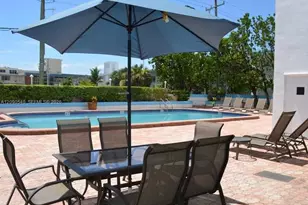 6450 Collins Ave, Miami Beach, FL 33141 - Photo 16
