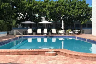 6450 Collins Ave, Miami Beach, FL 33141 - Photo 20