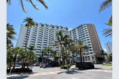 2899 Collins Ave #1037, Miami Beach, FL 33140 - Photo 18