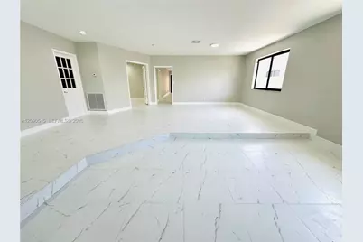 201 SW 40th Ave, Miami, FL 33134 - Photo 8