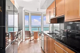6365 Collins Ave, Miami Beach, FL 33141 - Photo 12