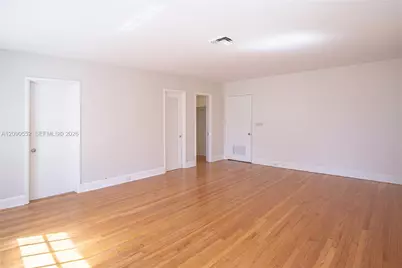 2805 Segovia St, Coral Gables, FL 33134 - Photo 10