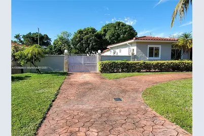 140 Iroquois St #A, Miami Springs, FL 33166 - Photo 12
