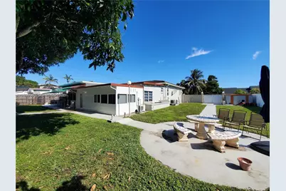 140 Iroquois St #A, Miami Springs, FL 33166 - Photo 6