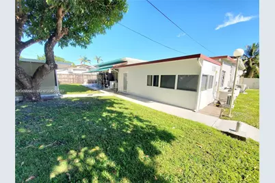 140 Iroquois St #A, Miami Springs, FL 33166 - Photo 4