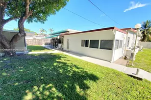 140 Iroquois St, Miami Springs, FL 33166 - Photo 4