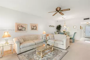1040 Country Club Dr, Margate, FL 33063 - Photo 10