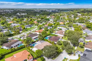 10420 SW 99th St, Miami, FL 33176 - Photo 54