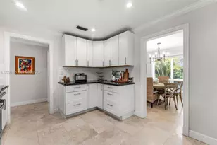 10420 SW 99th St, Miami, FL 33176 - Photo 14