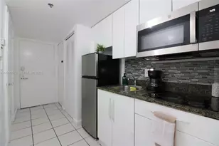 1200 Brickell Bay Dr, Miami, FL 33131 - Photo 2