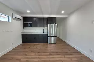 419 78th St, Miami Beach, FL 33141 - Photo 4