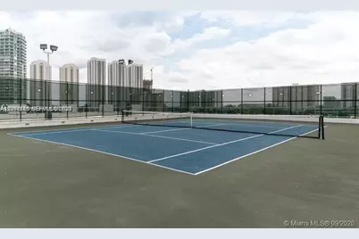 400 Sunny Isles Blvd #1719, Sunny Isles Beach, FL 33160 - Photo 34