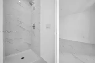 700 NE 24th St, Miami, FL 33137 - Photo 36