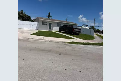 22365 SW 112th Ct, Miami, FL 33170 - Photo 4